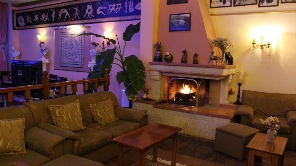 Фото Famissi Hotel