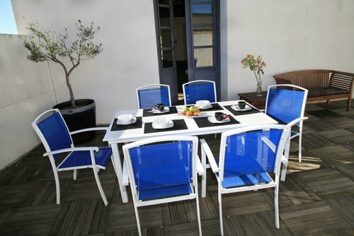 Гостиница Appart'hôtel Odalys Le Cheval Blanc в Ниме