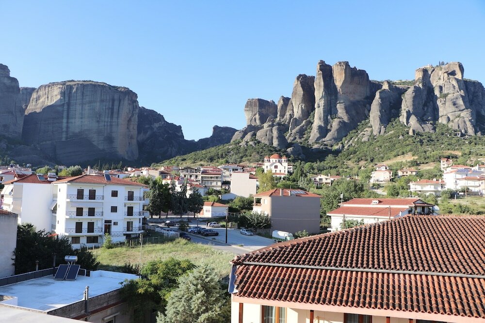 Фото Famissi Hotel