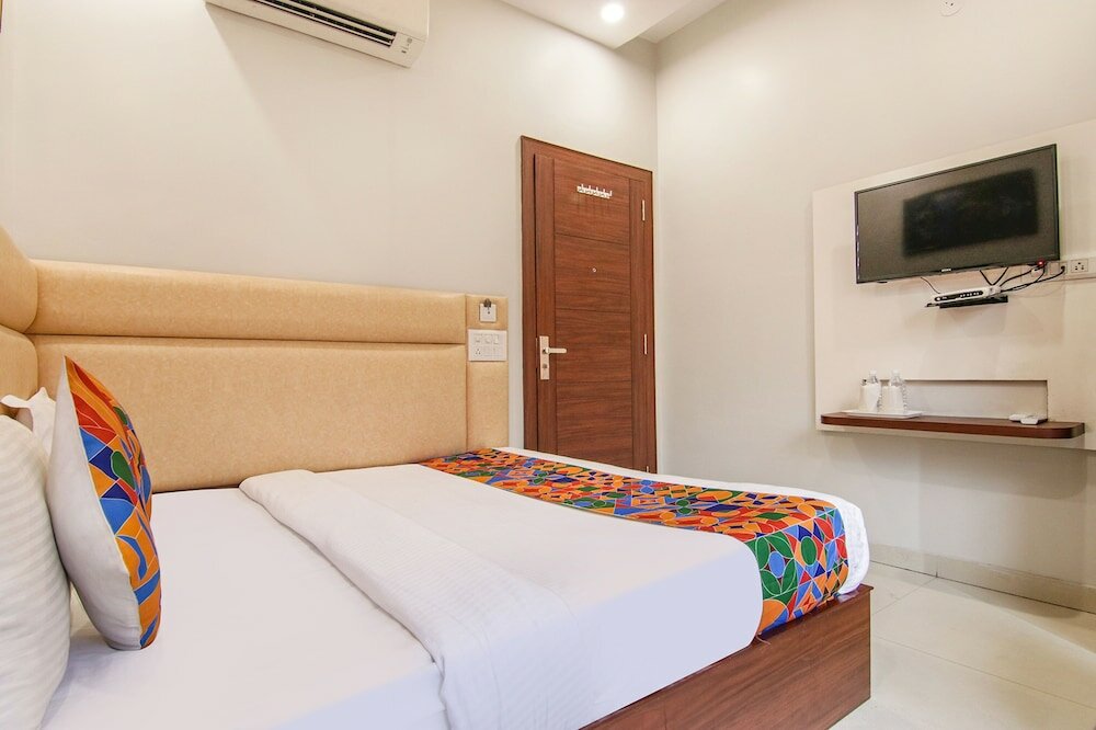 Фото Fabhotel Golden Enterprise