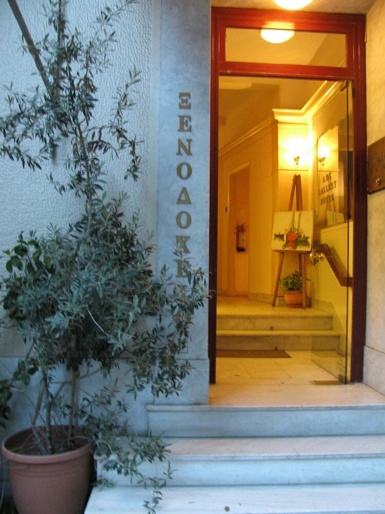Фото Art Gallery Hotel