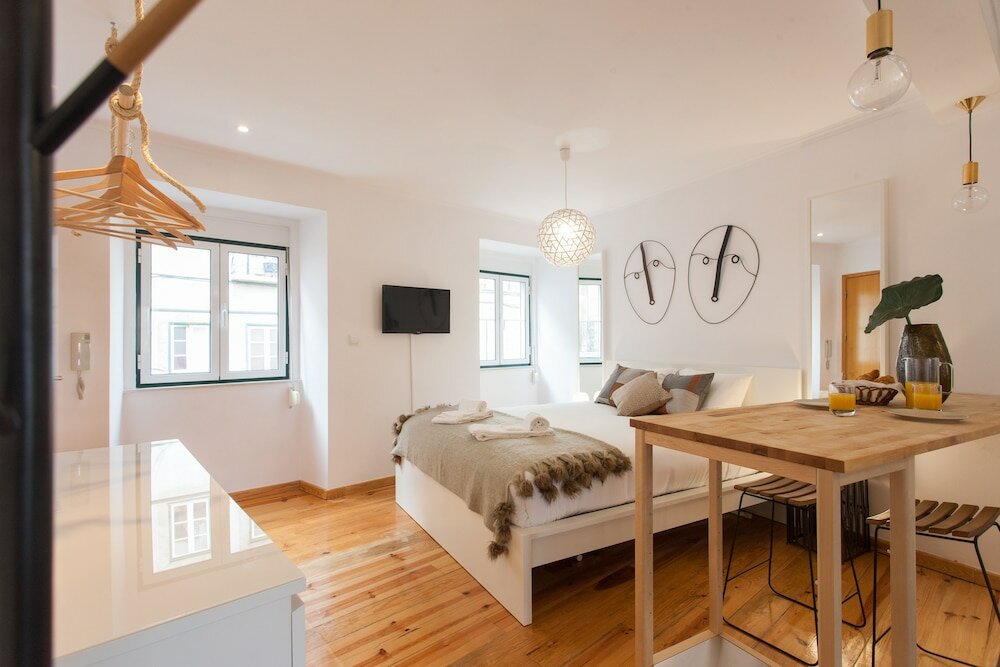 Фото Moniz Studio Apartment - by Lu Holidays