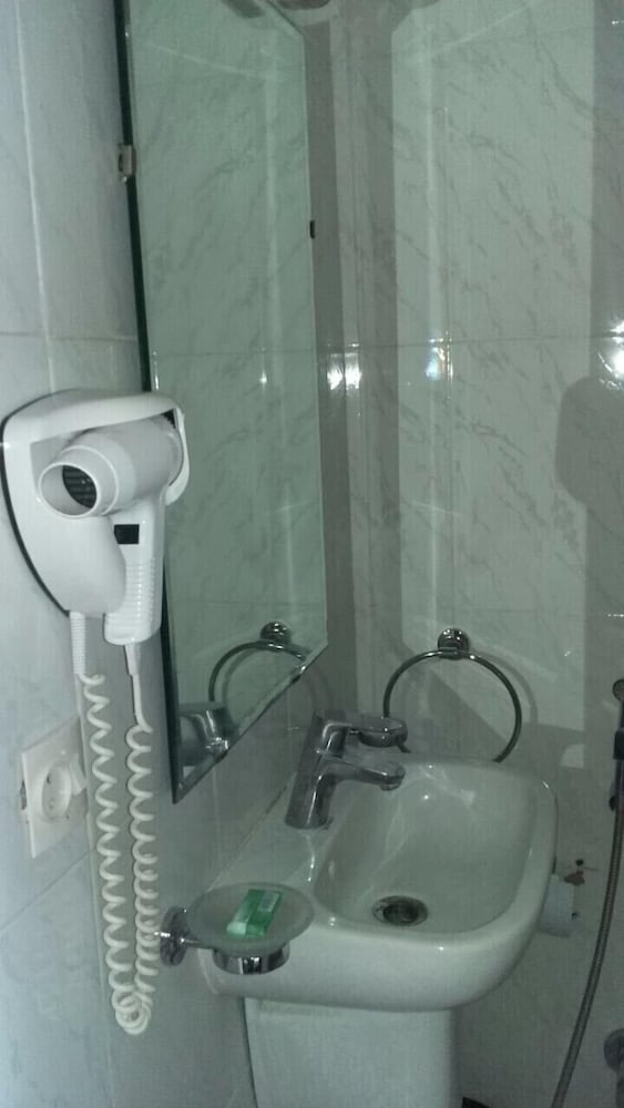 Фото Hôtel Farouk