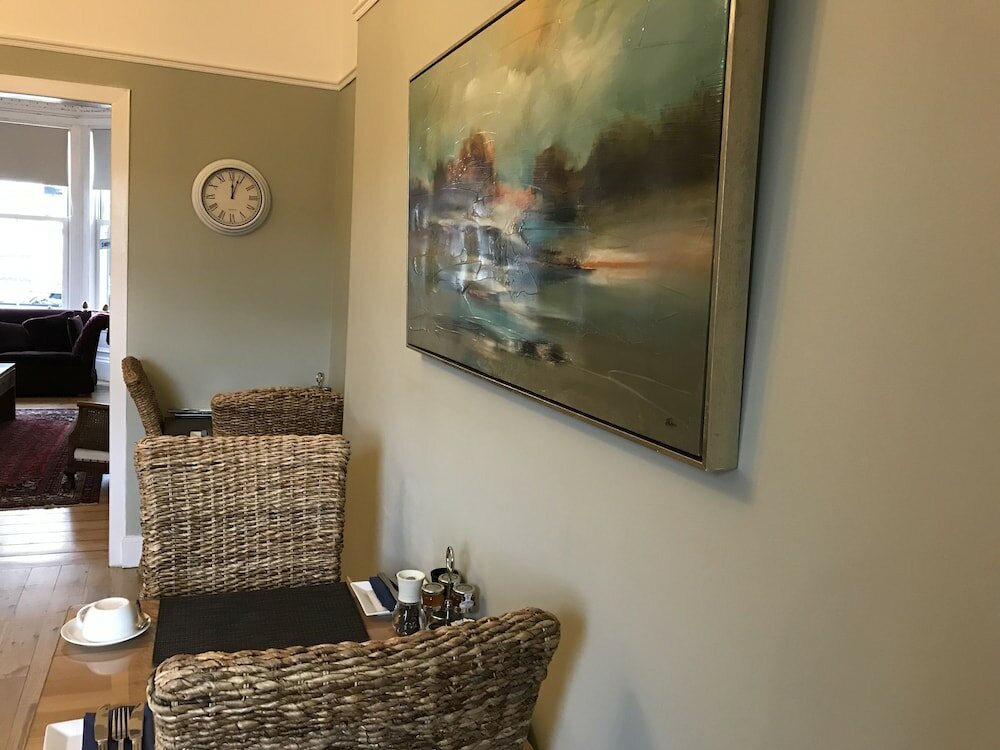 Фото Bythesea Guest House