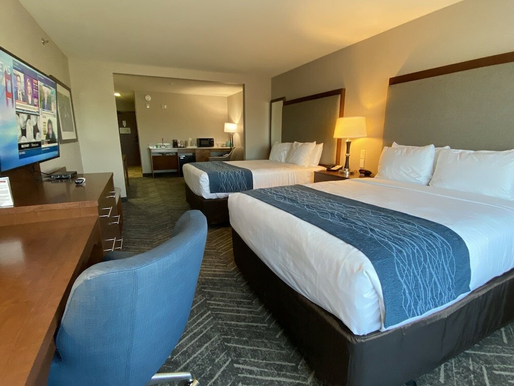 Фото Comfort Inn & Suites Mountain Iron and Virginia