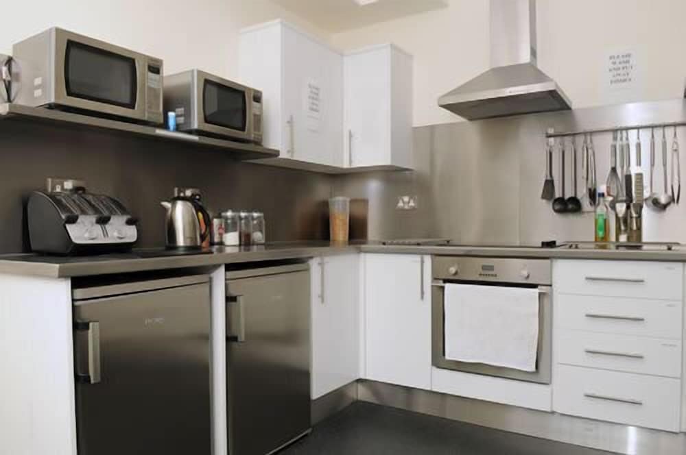 Фото West End Hotel