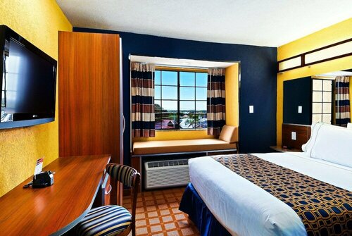 Гостиница Microtel Inn & Suites by Wyndham New Braunfels