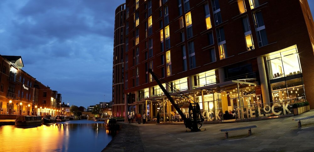 Фото DoubleTree by Hilton Hotel Leeds City Centre