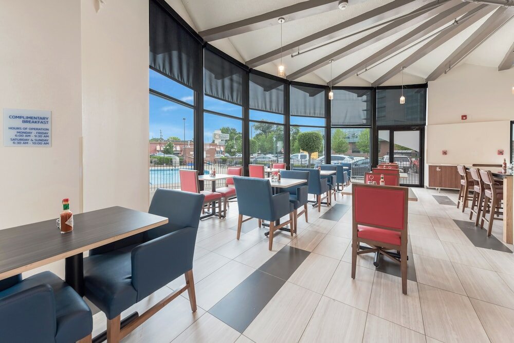 Фото Holiday Inn Express Columbus Downtown, an Ihg Hotel