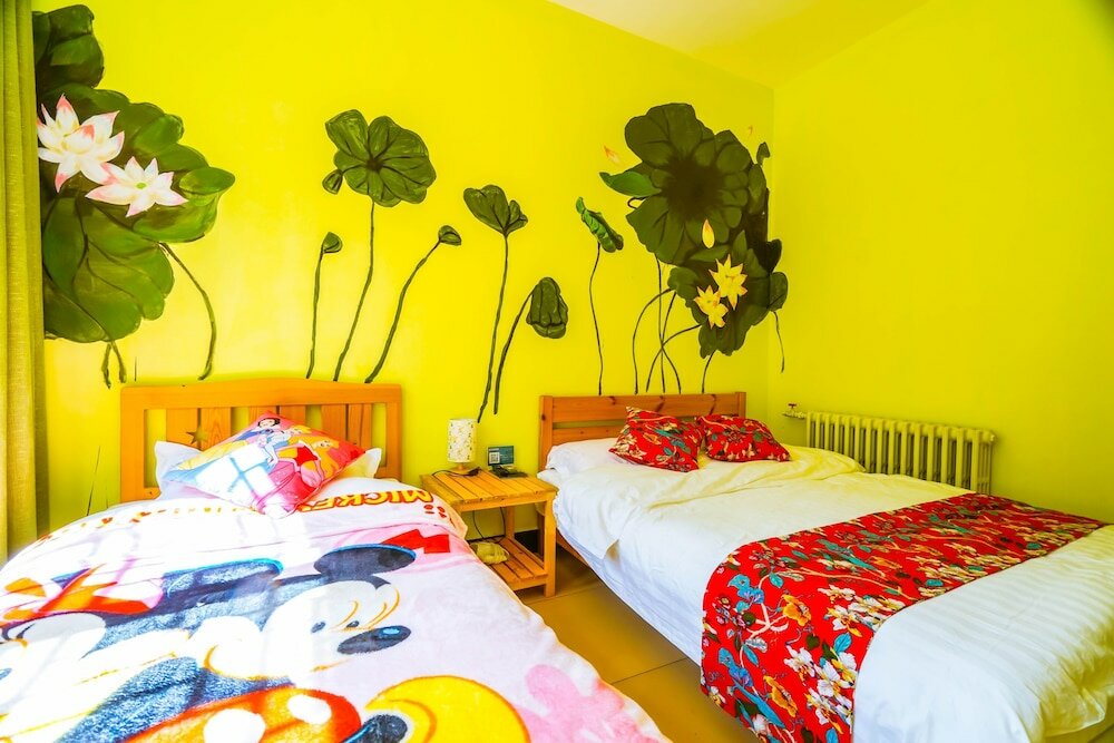 Фото Yijie Holiday Hotel Water GreatWall No. 2