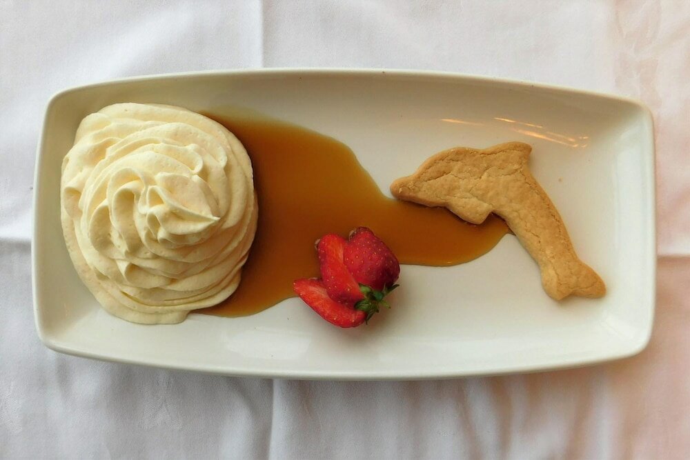 Фото Cullen Bay Hotel