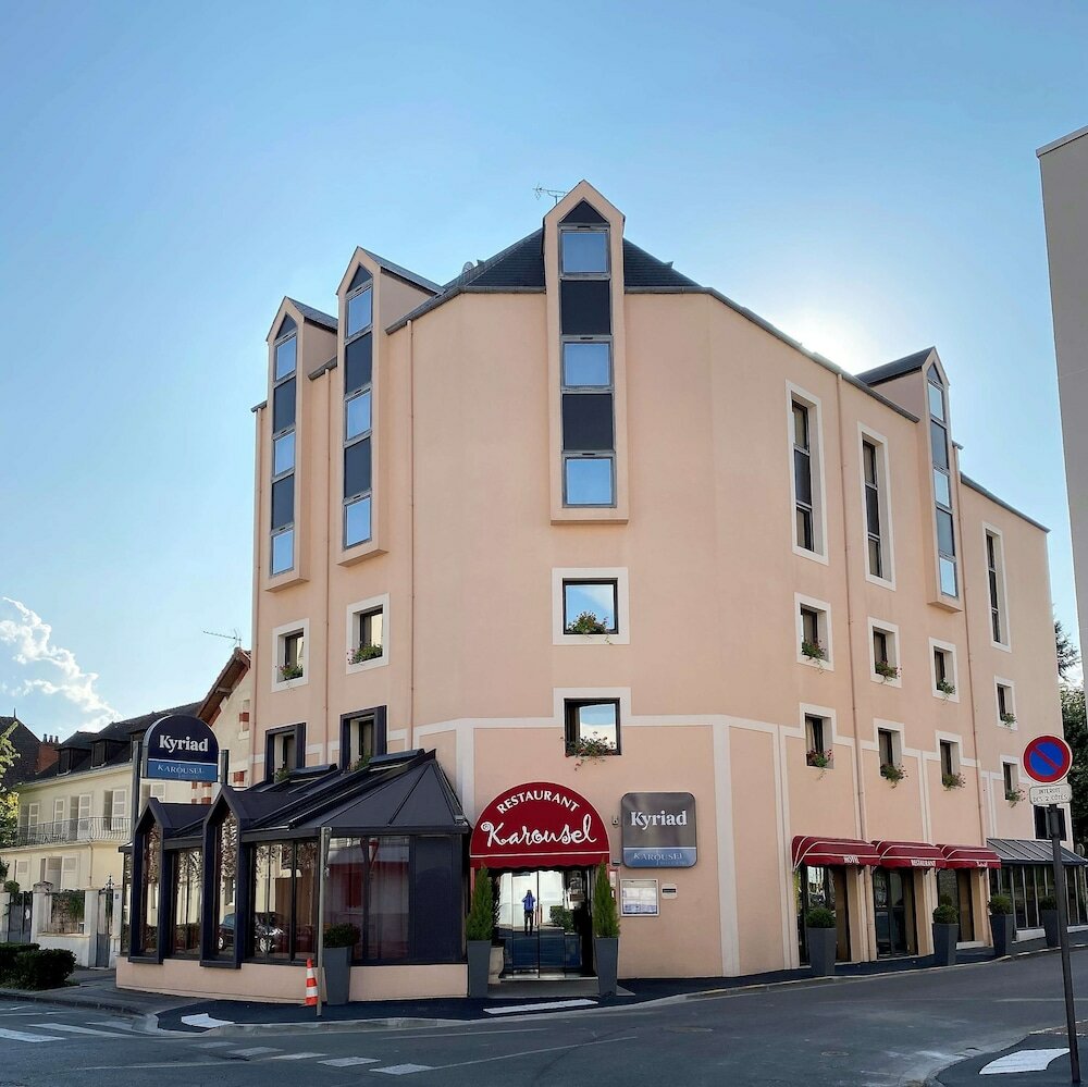 Фото отеля 2