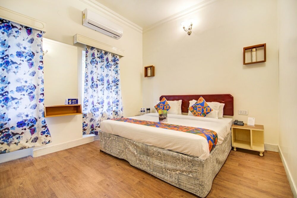 Фото FabHotel Pink Palace