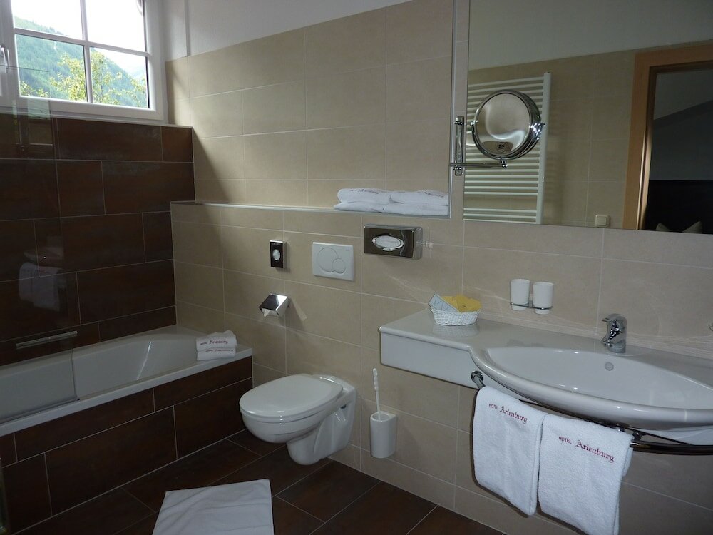 Фото Arlen Lodge Hotel