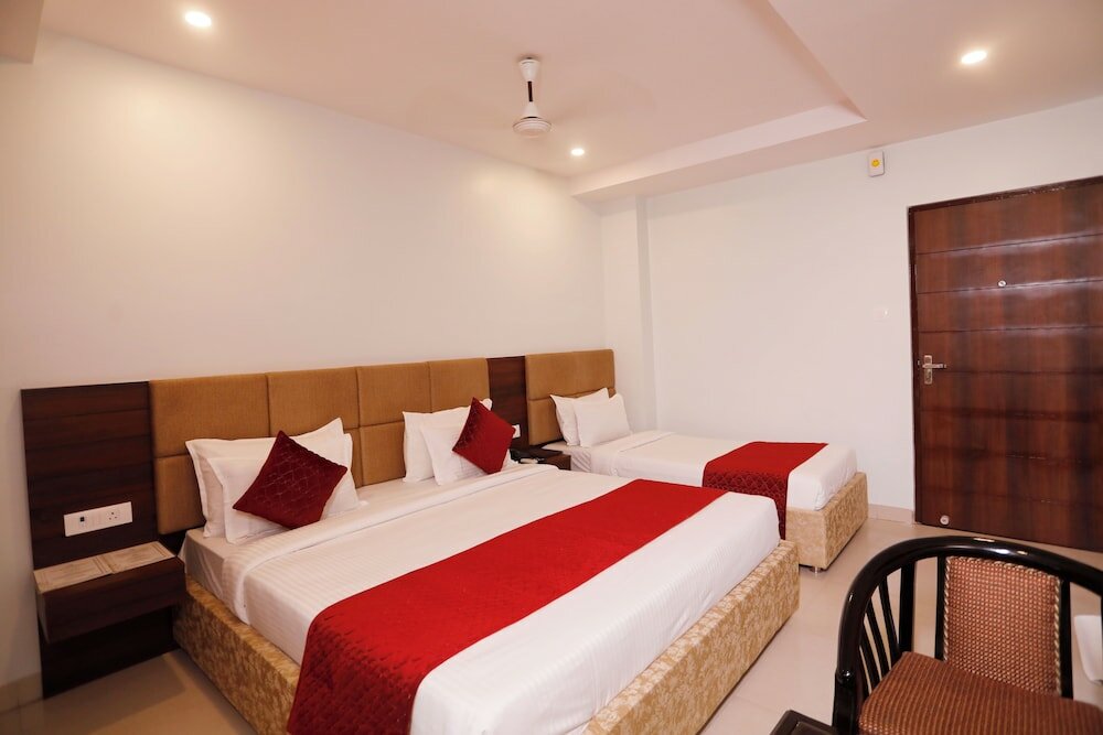 Фото Hotel Dolphin International