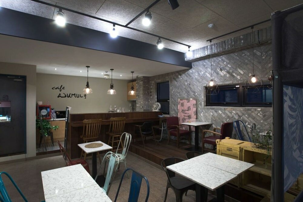 Фото Hotel Millhaus Shinchon