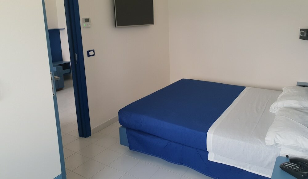 Фото Hotel Caraibisiaco sul Mare