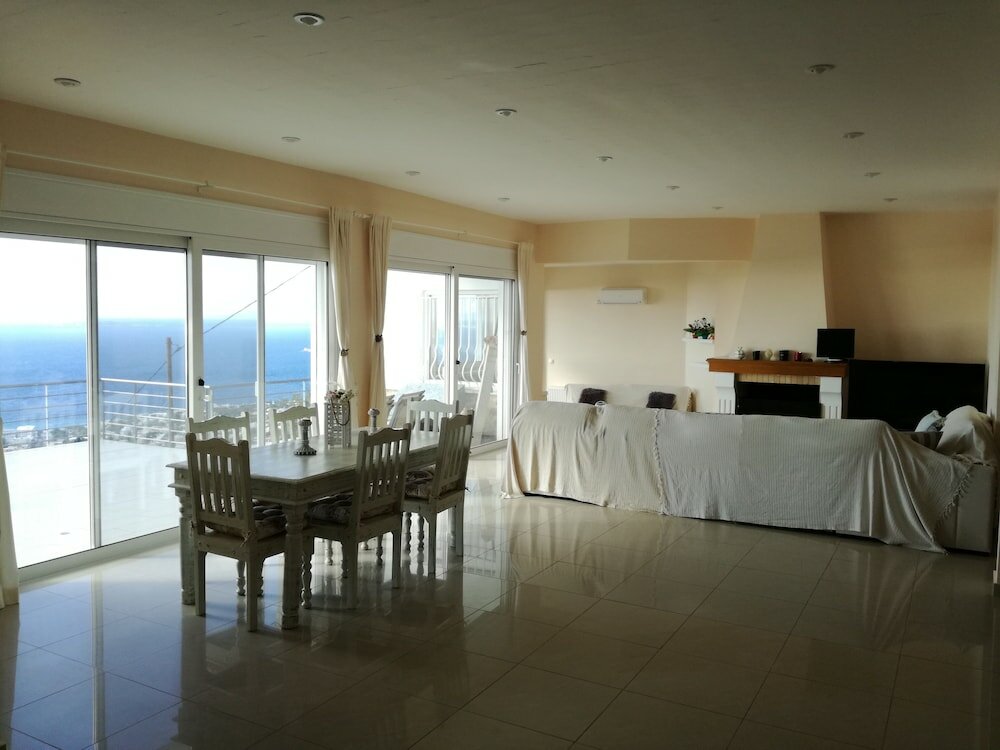 Фото Infinity Blue Suites