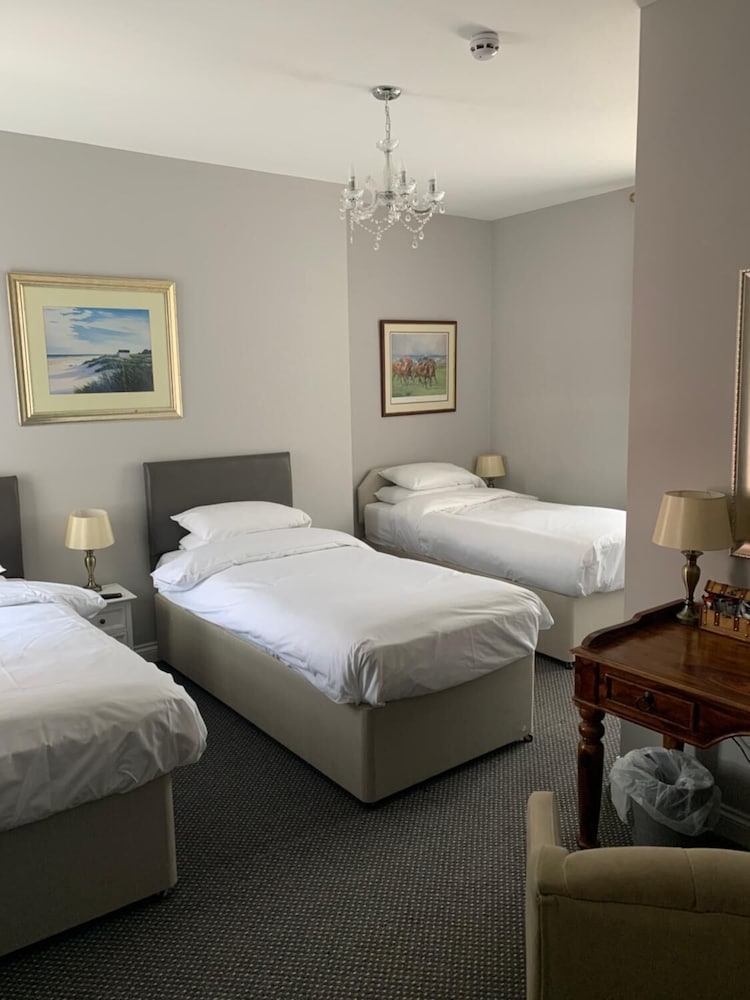 Фото The Ibrox Lodge