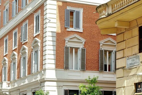 Гостиница Trevi Diamond Luxury Suite & Jacuzzi в Риме