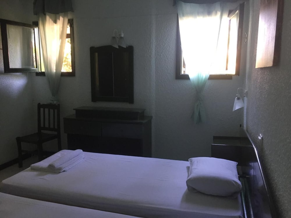 Фото Nikos Apartments