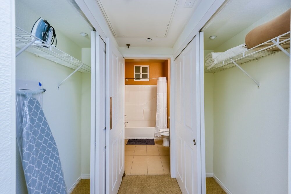 Фото Pelicanstay in Downtown San Diego