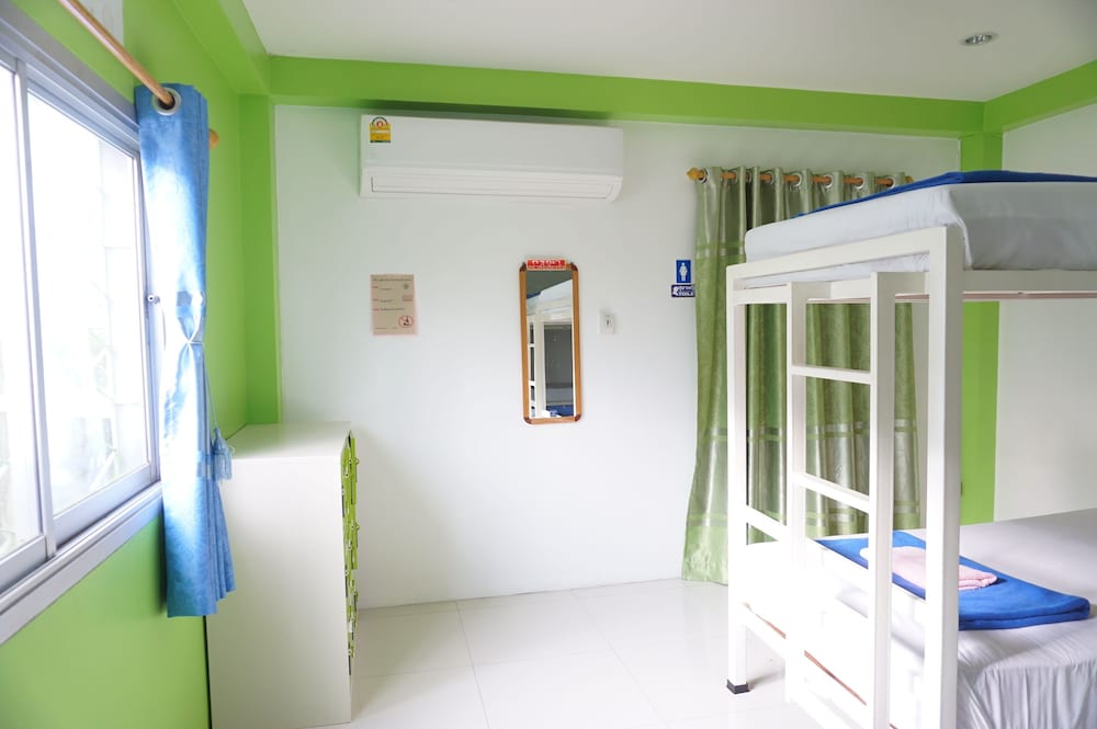 Фото Madinah Hostel Ranong