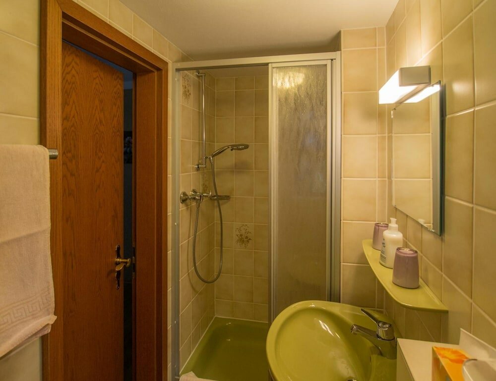 Фото Gaestehaus Bergwald