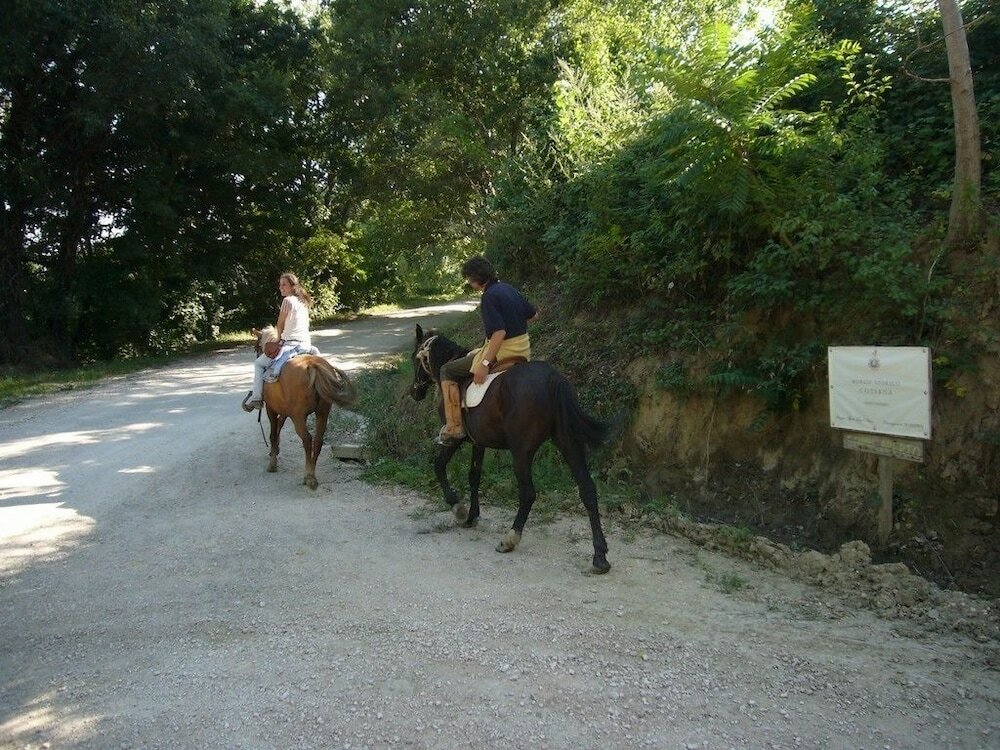 Фото Borgo Storico Cisterna