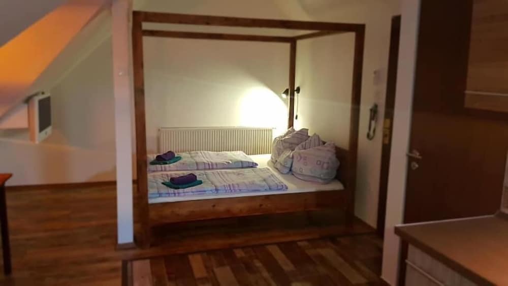 Фото Sunrise Apartmanház