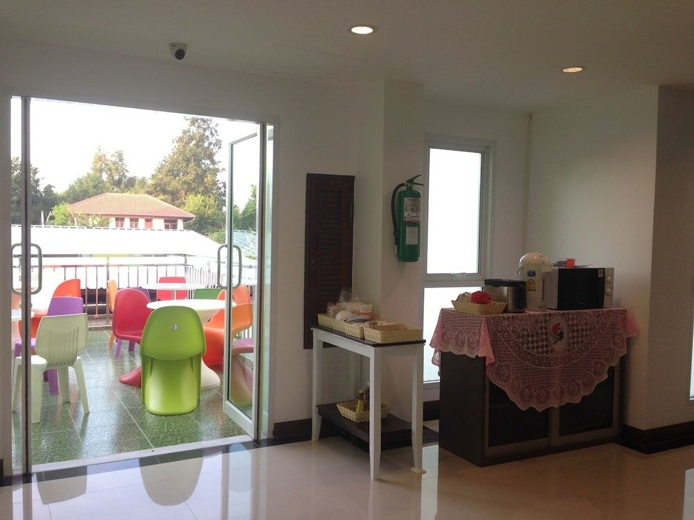 Фото Praiyanan Place Hotel