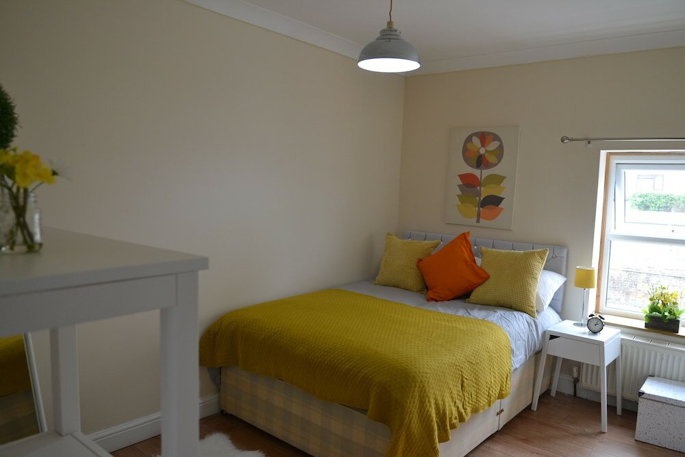 Фото White Sapphire