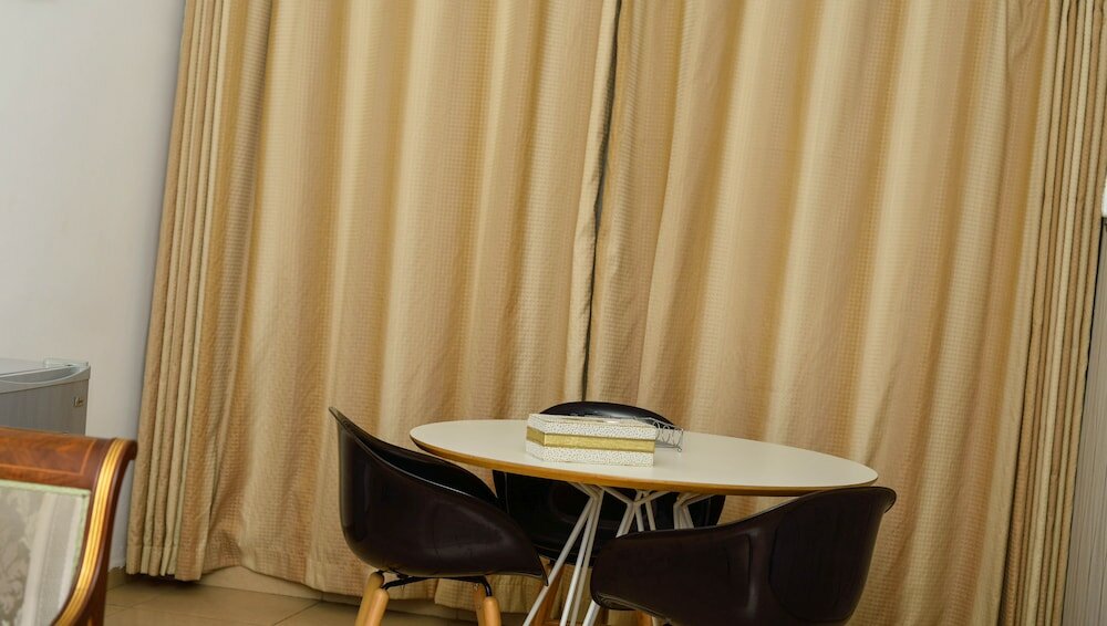 Фото The Nook Apartments