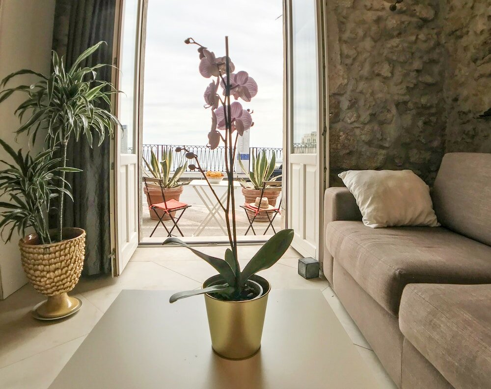 Фото Calarossa beachfront apartment