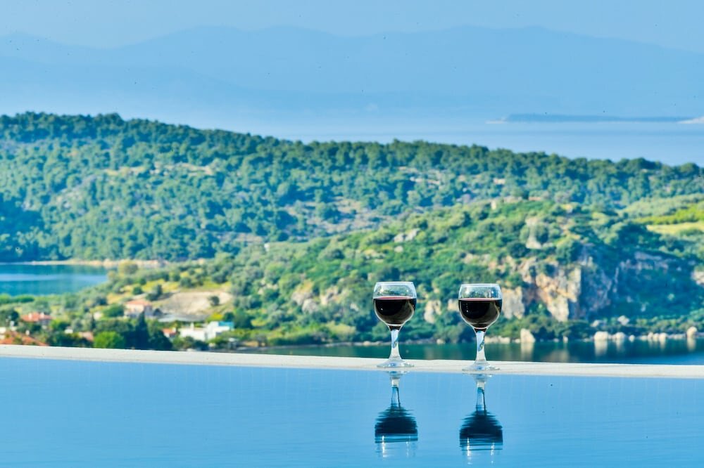 Фото Villa with Striking views over the infinity Pool