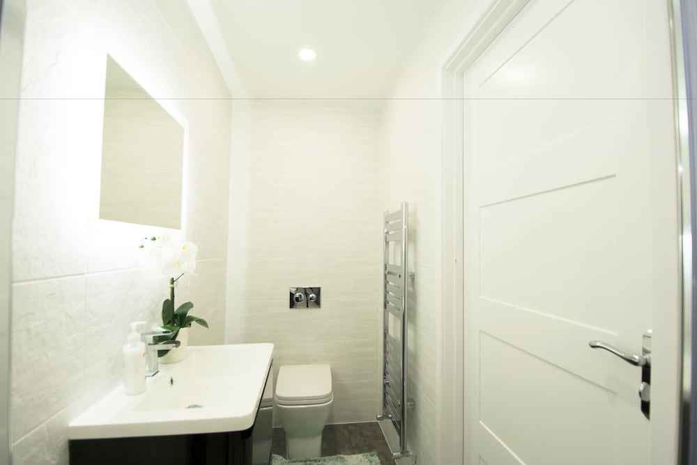 Фото London Deluxe Apartments