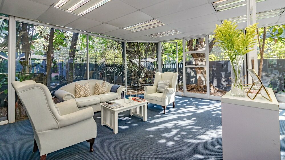 Фото Silver Oaks Boutique Hotel