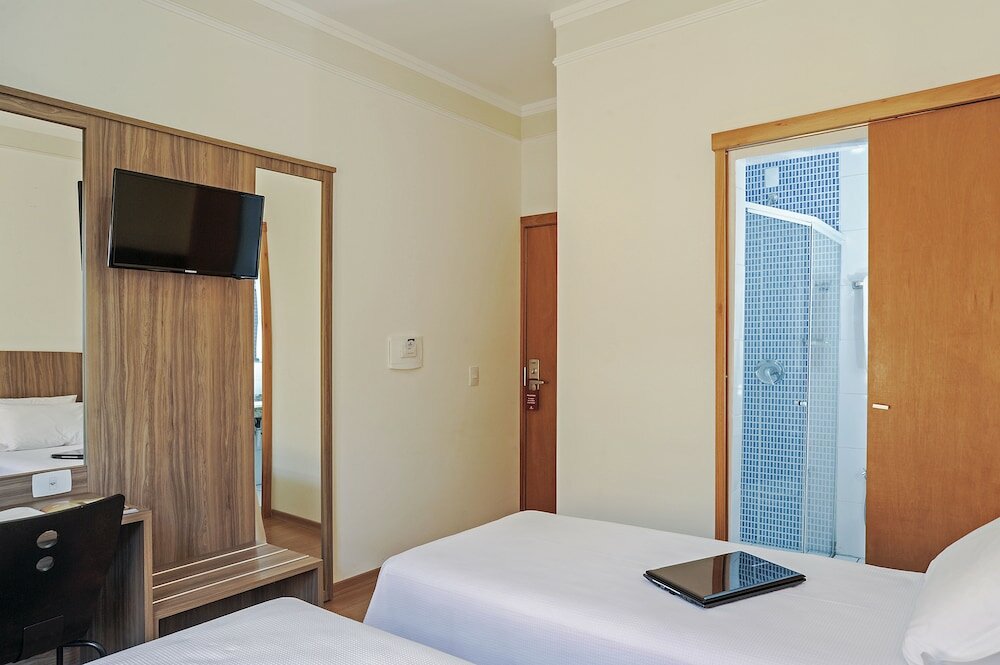 Фото The Hill Executive