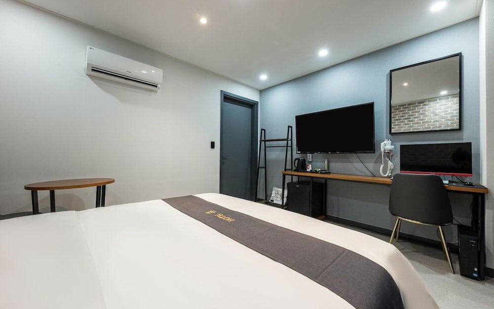 Фото Changwon Jungangdong Business Hotel Hue