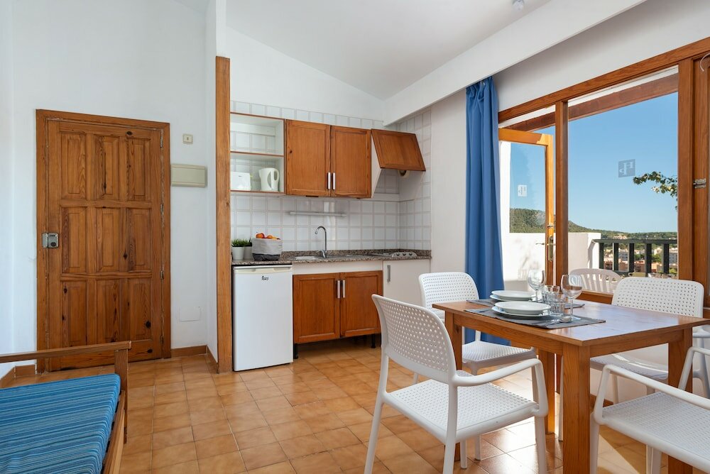 Фото Holiday Park Santa Ponsa