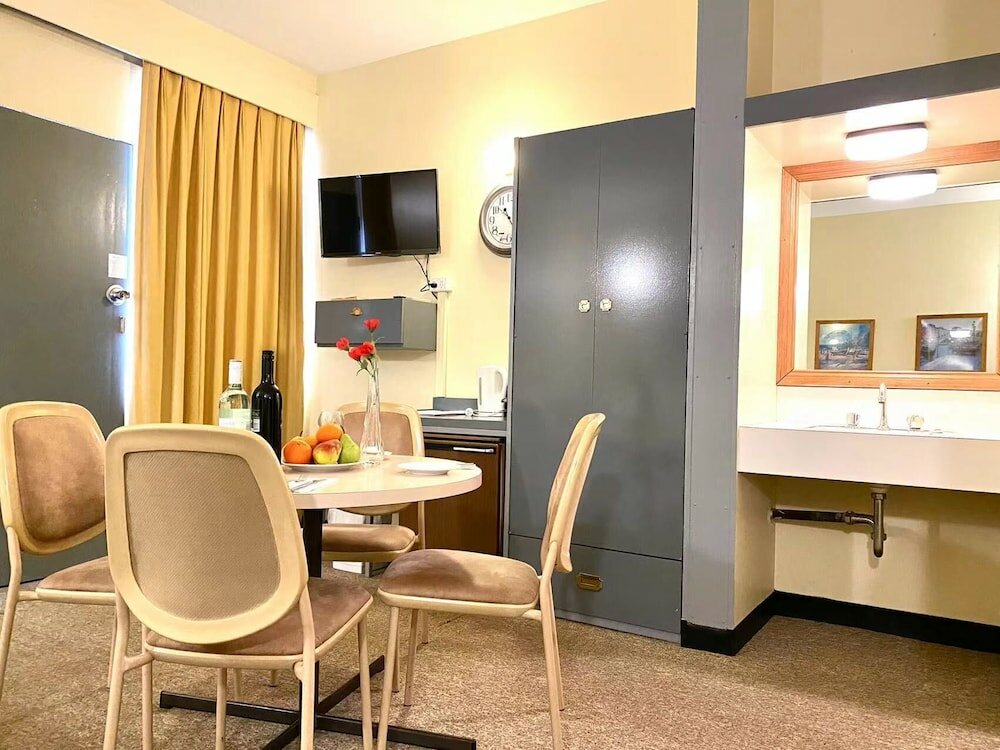 Фото Gateway Motor Inn