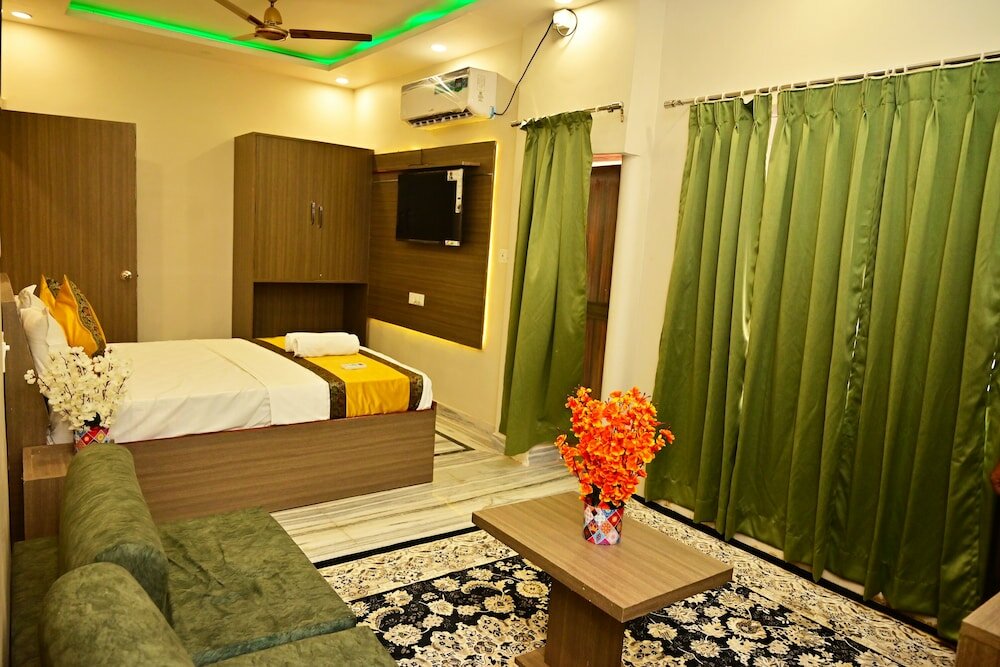 Фото Bluebells Varanasi