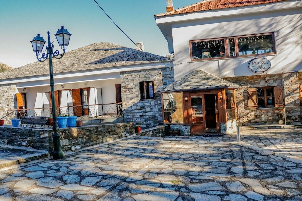 Фото отеля 1