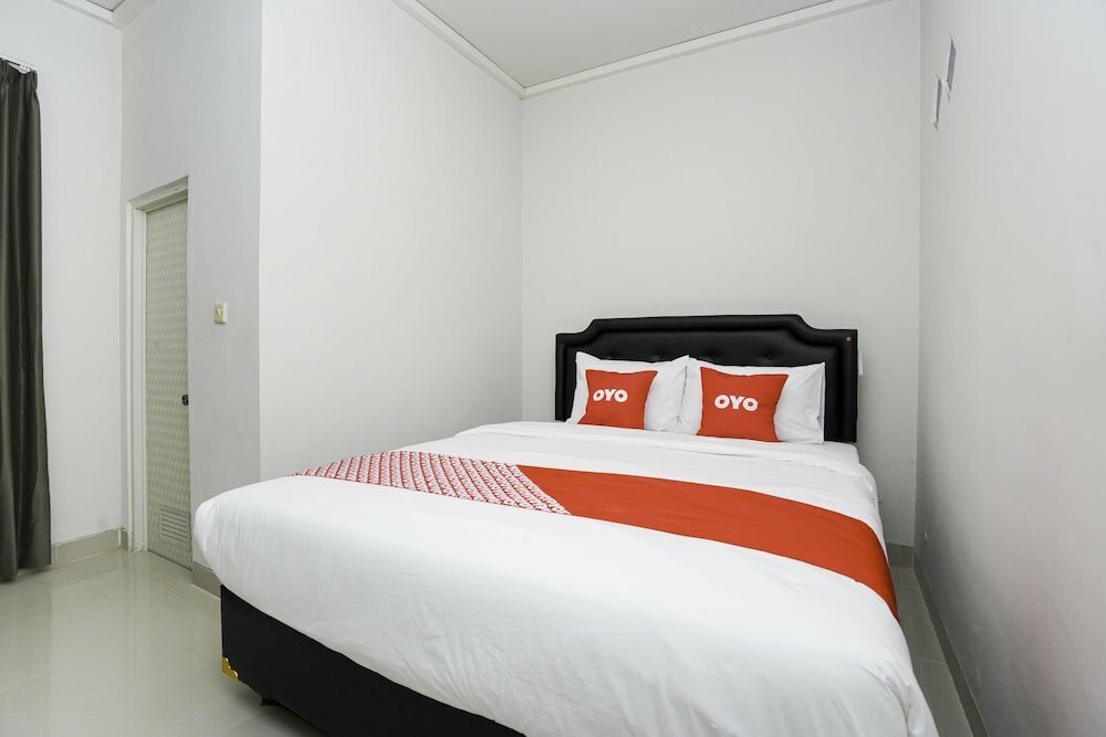 Фото Oyo 1985 F7 Residence