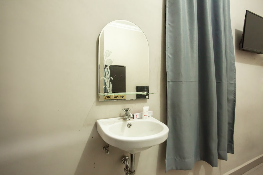 Фото Oyo 1631 Hotel Apple