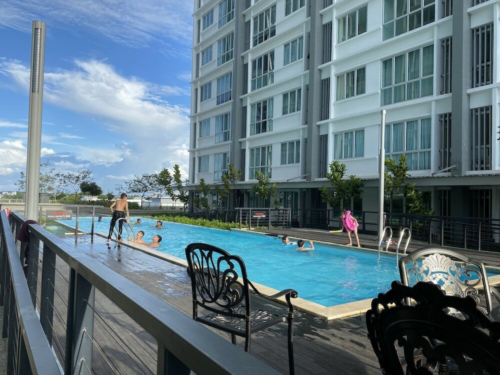 Фото MetroCity Staycation