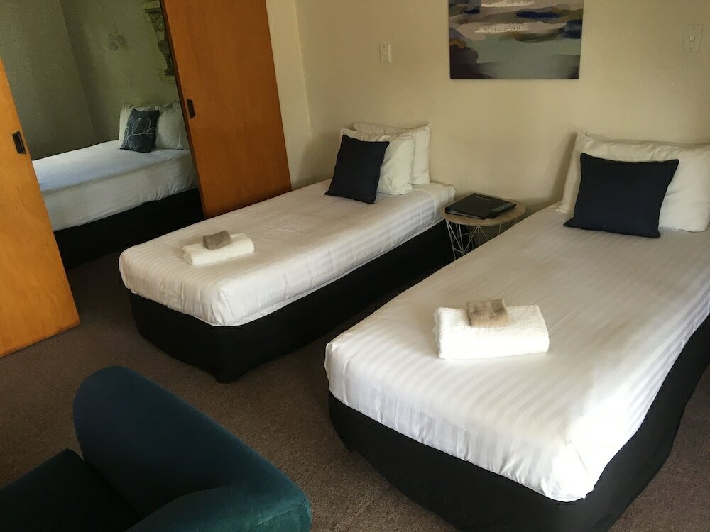 Фото Half Moon Bay Motel