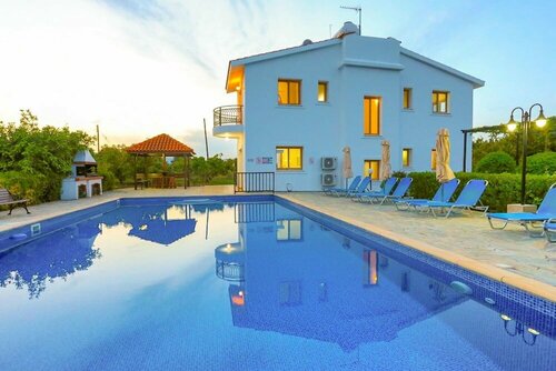 Гостиница Villa Leda Finiki in Latchi в Латси