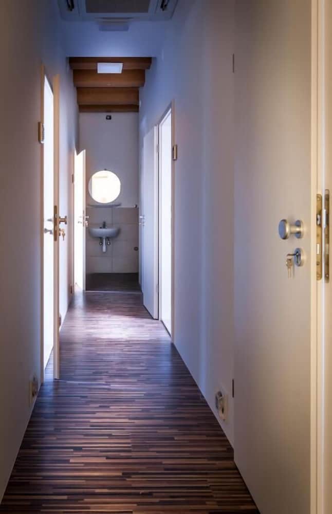 Фото Cube Central Rooms for 2 - Hostel