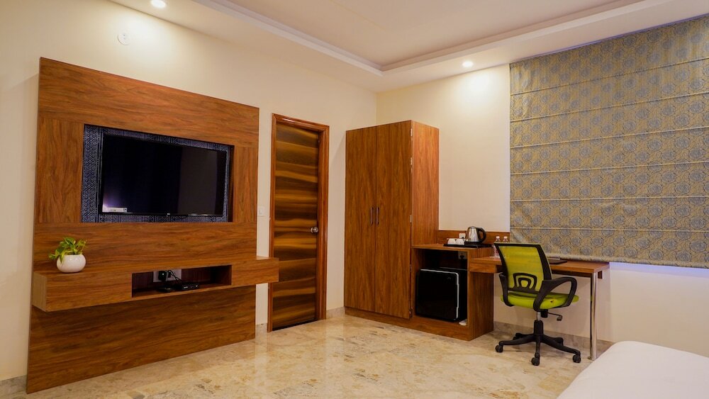 Фото Sanskar Prime Hotel